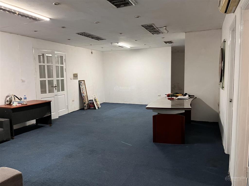 Chính chủ bán chcc n2d dt thực tế sử dụng 210m2 (130m2 nhà ở và 80m2 sân vườn)