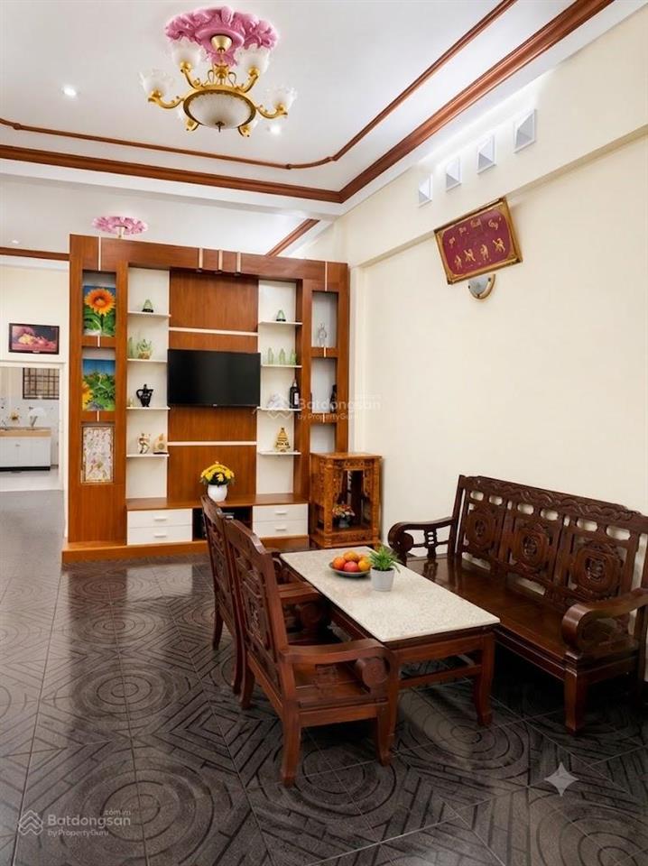 Sát mặt tiền! dt 76m2 đất nở hậuphan văn trị  3 tầng kiên cố ở ngay  9,8 tỷ  p11 q. bình thạnh