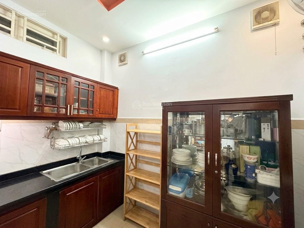 Vị trí đẹp  gần mặt tiền  sát quận 1  40.1m2  4 tầng  điện biên phủ  7.6 tỷ  p15 bình thạnh
