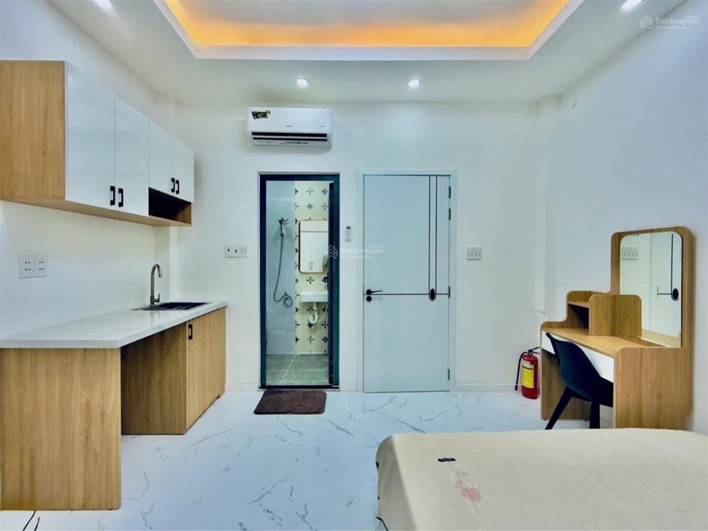 Cách mặt tiền 1 căn  53m2  5 tầng  căn hộ dv  7pn nguyễn thượng hiền  8.95 tỷ  p.5 bình thạnh