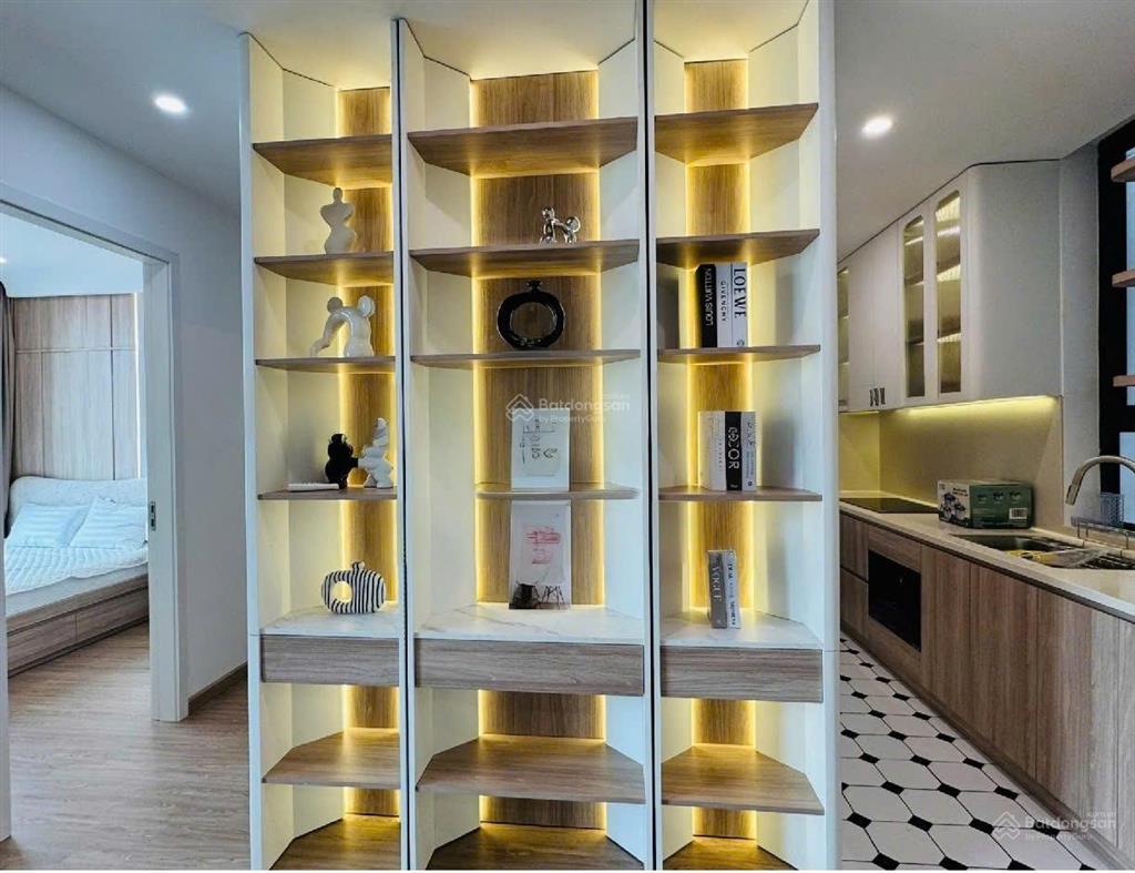 Nếu được chọn, tôi vẫn chọn cosmo, vừa bàn giao full nội thất như mới, vào ở ngay. 19tr là có thể