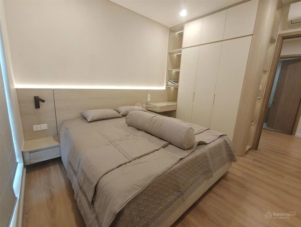23 triệu dọn vào ở ngay, 1 ngủ + full nội thất view sông sịn sò.