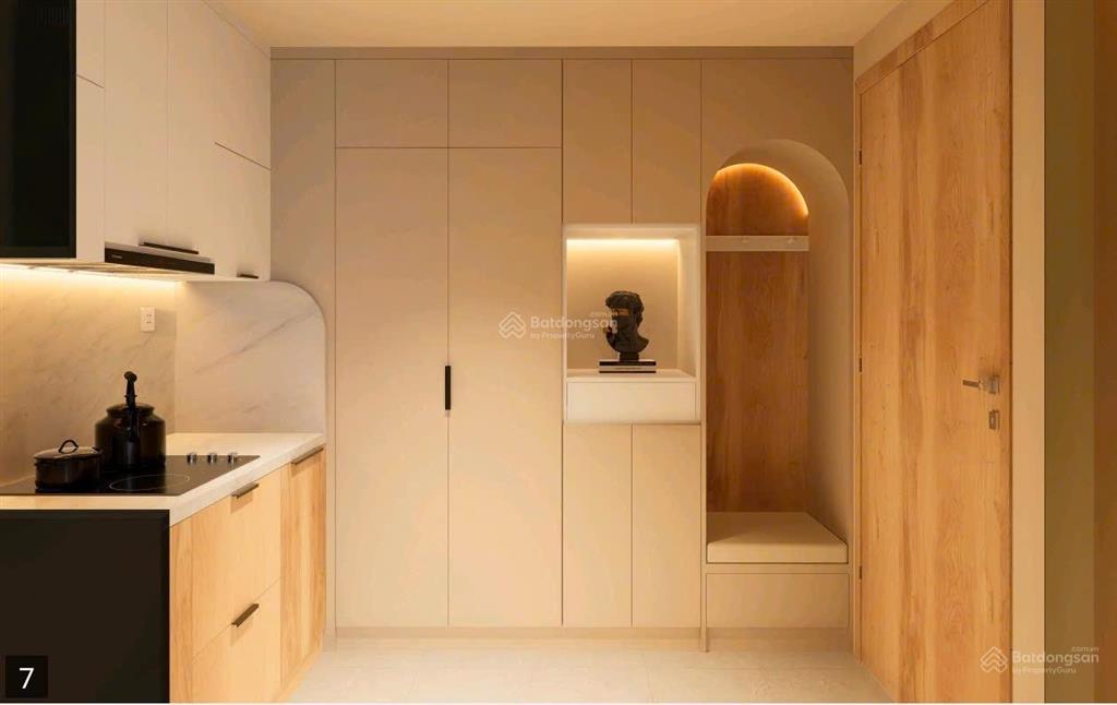 Qua mỹ sống, 2,99 tỷ để lại studio full nội thất toà p1 full nôik thất tầng trung cực đẹp...