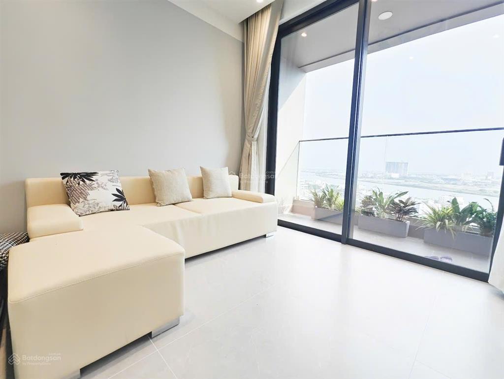 Định cư nước ngoài, bán nhanh căn 2 ngủ view sông panoma 1 nội thất như hình giá cực tốt 6,x tỷ