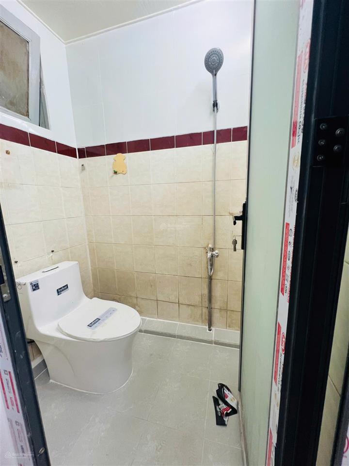 Cho thuê căn hộ chung cư 1pn, 1wc, 30m2, 6 triệu vnd tại bàu cát 6, tân bình, hcm