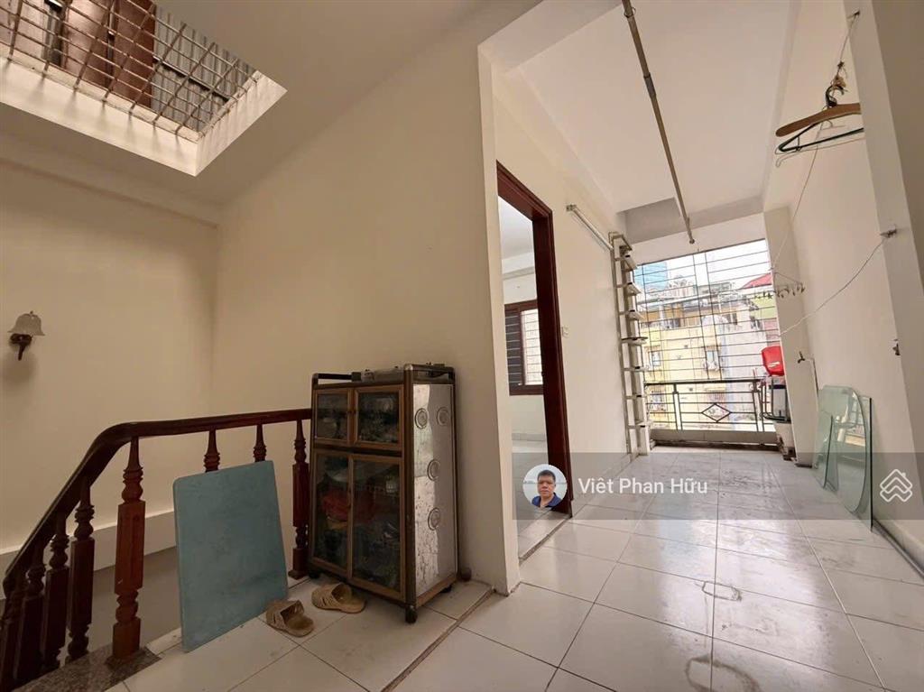 Nhà yên hòa, cầu giấy, cách ô tô 10m, mặt tiền 5m, 35m2 x 5 tầng, nhỉnh 10 tỷ