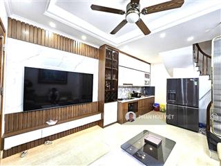 Nhà mai động hồ đền lừ, ngõ thông kinh doanh, nhà đẹp ở luôn, 34m2*5t 3p ngủ khép kín nhỉnh 8 tỷ.