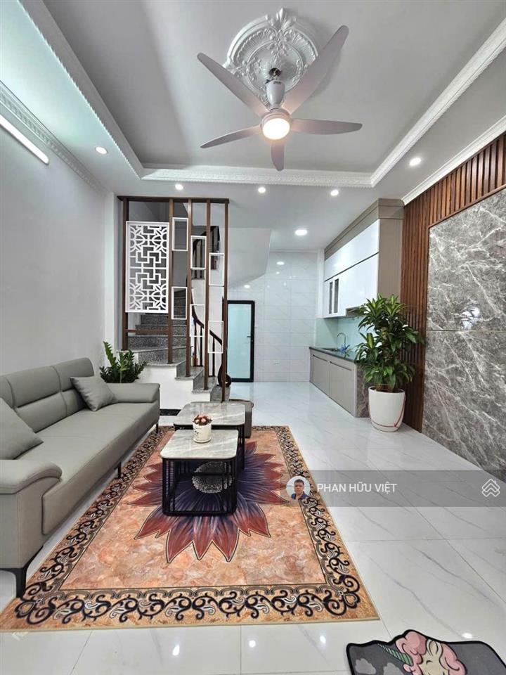 Hồ đền lừ nhà đẹp full nội thất, vài bước ra ô tô, ở kinh doanh 33m2*5tầng 8,7 tỷ