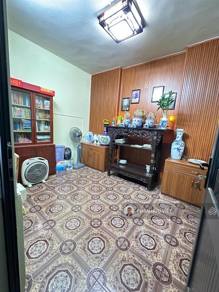 Nguyễn đức cảnh! ô tô gần, kinh doanh, mt đẹp 4m, sổ đẹp, gần phố, 4 tầng đủ công năng.