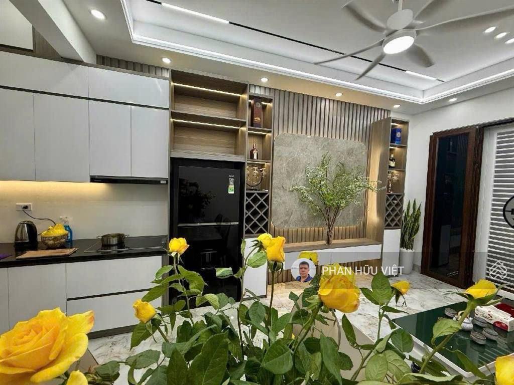 Nhà đẹp tân mai 30m2*5t giá chào 8.6 tỷ, ngõ thông gần nguyễn đức cảnh  lương khánh thiện.