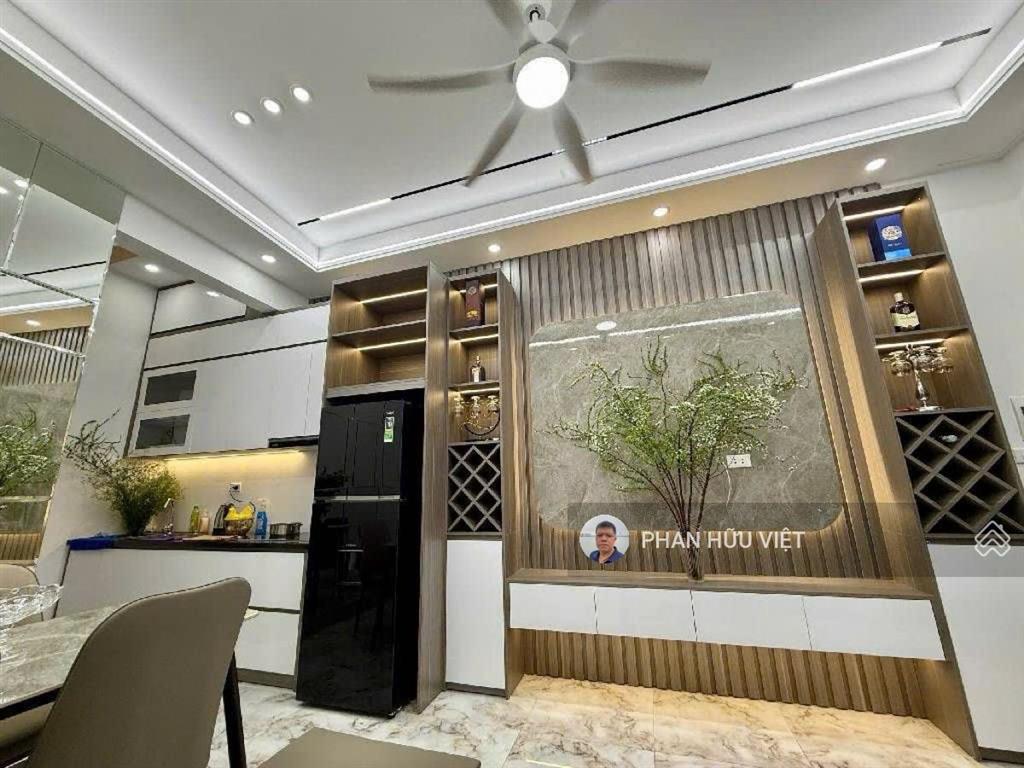 Nhà đẹp tân mai 30m2*5t giá chào 8.6 tỷ, ngõ thông gần nguyễn đức cảnh  lương khánh thiện.