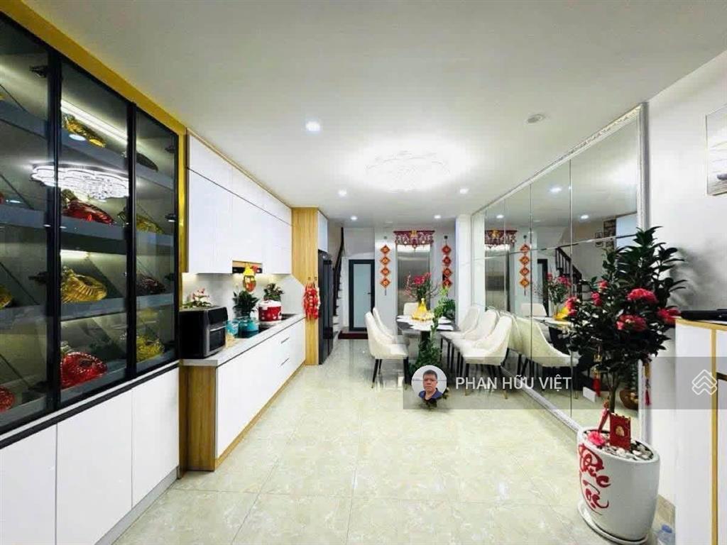 Minh khai, ô tô qua, thang máy, kinh doanh, nhà đẹp full nội thất, mặt tiền 4.1m, nhiều tiện ích