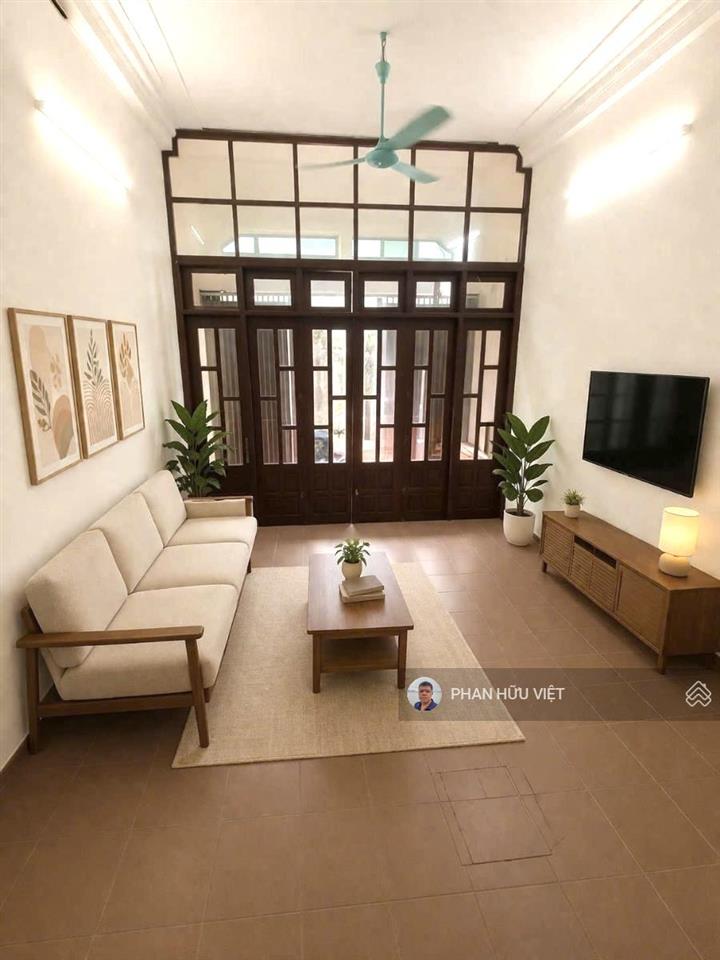 Nhà trương định dân xây, gần phố 33m2*4 tầng giá chào 7.3 tỷ có thương lượng.