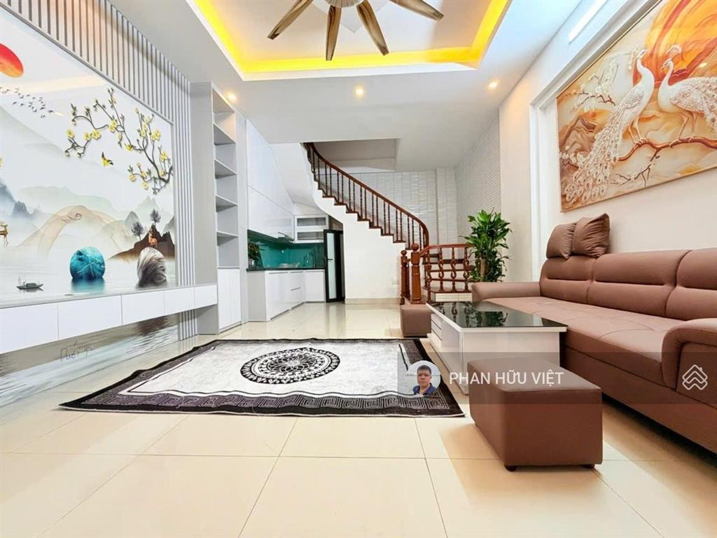 Nhà đẹp ở ngay giáp bát kim đồng 38m2*5t mt 4,8m nhỉnh 9 tỷ