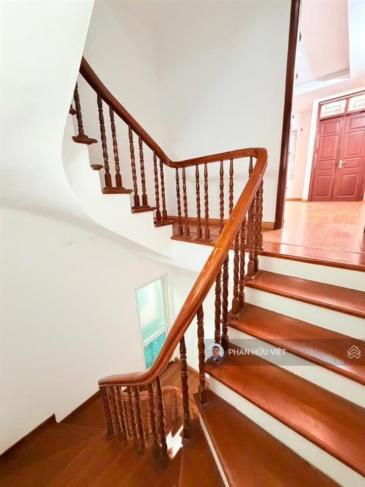 Nhà đẹp ở ngay giáp bát kim đồng 38m2*5t mt 4,8m nhỉnh 9 tỷ