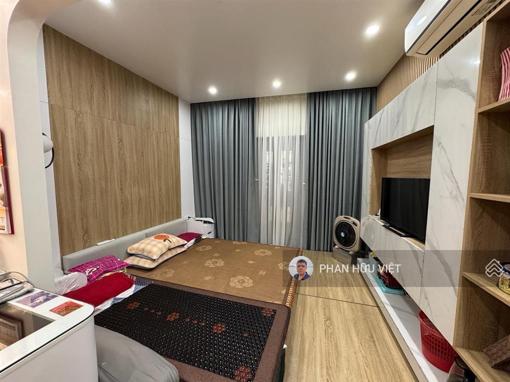 Bán nhà giáp bát kim đồng, nhà đẹp hiện đại, ô tô gần, sổ nở hậu 41m2 mt 6m giá chào 13.8 tỷ.