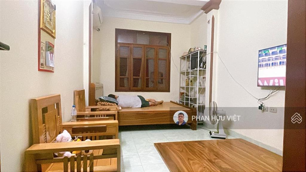 Bán nhà giáp bát giải phóng, ngõ thông gần ô tô, thoáng trước sau, qh ổn định 25m2 giá chào 6.45 tỷ
