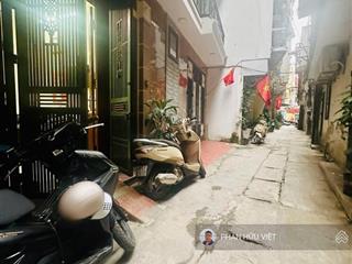 Bán nhà giáp bát giải phóng, ngõ thông gần ô tô, thoáng trước sau, qh ổn định 25m2 giá chào 6.45 tỷ