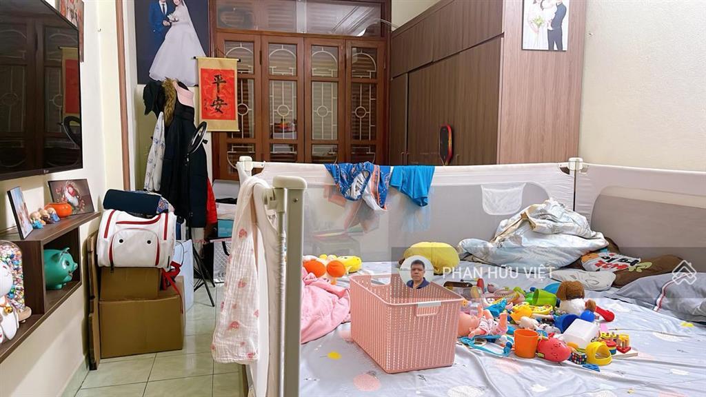 Bán nhà giáp bát giải phóng, ngõ thông gần ô tô, thoáng trước sau, qh ổn định 25m2 giá chào 6.45 tỷ
