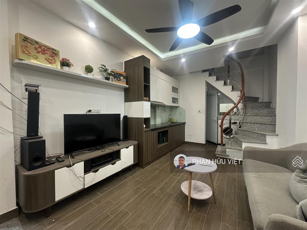 6,2 tỷ nhà p. bạch mai, 2 thoáng, 30m ra ô tô tránh, sổ riêng, 3 ngủ full nội thất