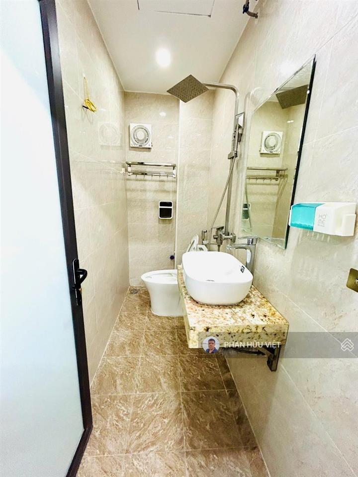8.2 tỷ hoàng mai 2 thoáng, ngõ 3 gác thông, sđcc 42m2 x 5t, sân riêng, qh ổn định, tiện ích
