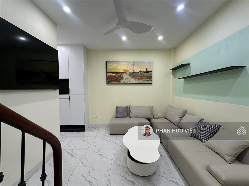Nhà đẹp trương định, ô tô đỗ cổng, 2 thoáng vĩnh viễn, 3 ngủ full nội thất, sổ riêng không qh