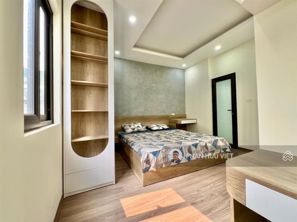 Nhà đẹp trương định, ô tô đỗ cổng, 2 thoáng vĩnh viễn, 3 ngủ full nội thất, sổ riêng không qh