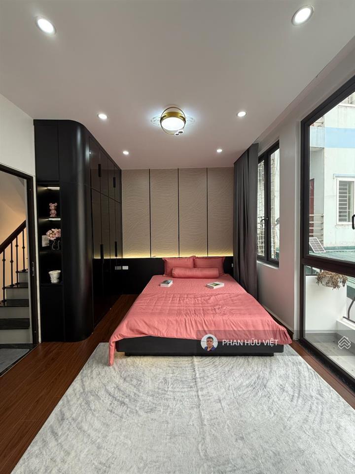 Nhà 5 tầng mới gốc đề  minh khai, 2 thoáng 30m ra ô tô, sổ đẹp 3 ngủ tặng nội thất, k qh