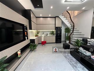 Nhà 5 tầng mới gốc đề  minh khai, 2 thoáng 30m ra ô tô, sổ đẹp 3 ngủ tặng nội thất, k qh