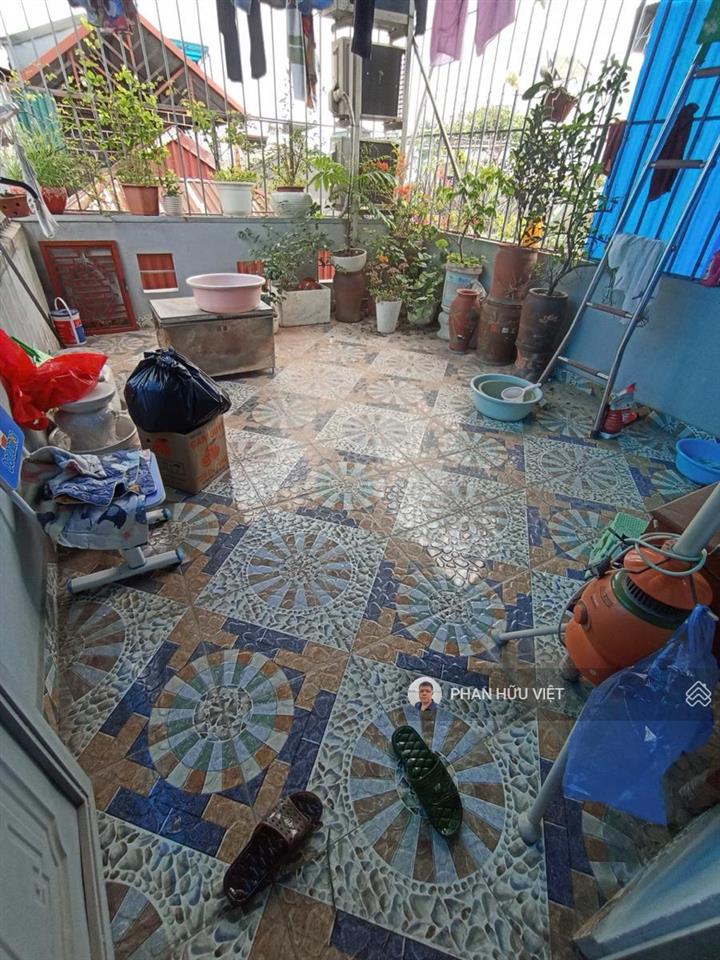 Bán nhà tân mai, 38m2, 5 tầng, vf3 đỗ cửa, kinh doanh tốt, ngõ thông, thoáng sáng, nhỉnh 10 tỷ