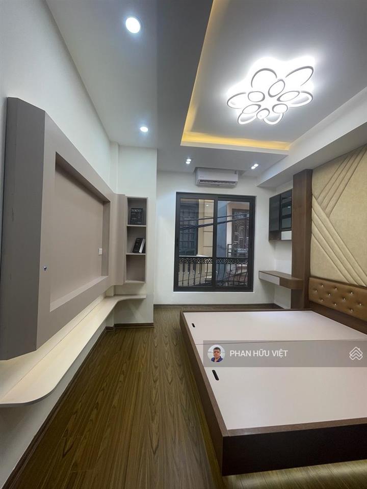 Bán nhà nguyễn đức cảnh, tương mai, 35m2, 4 tầng, 5 phòng ngủ, ngõ thông, gần phố, giá 9.65 tỷ.
