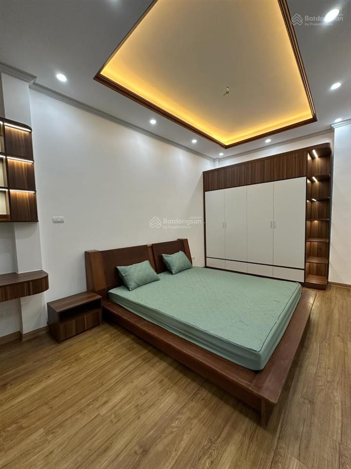 Bán nhà lương khánh thiện  tân mai, 34m2, mới đẹp 5 tầng, gần hồ đền lừ, giá 8.75 tỷ