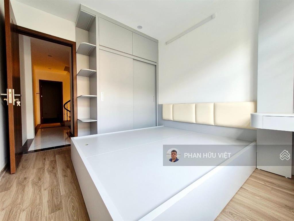 Phố giáp bát, ô tô tránh, 2 thoáng 5 tầng thang máy, sổ 42m², thiết kế hiện đại, full nội thất
