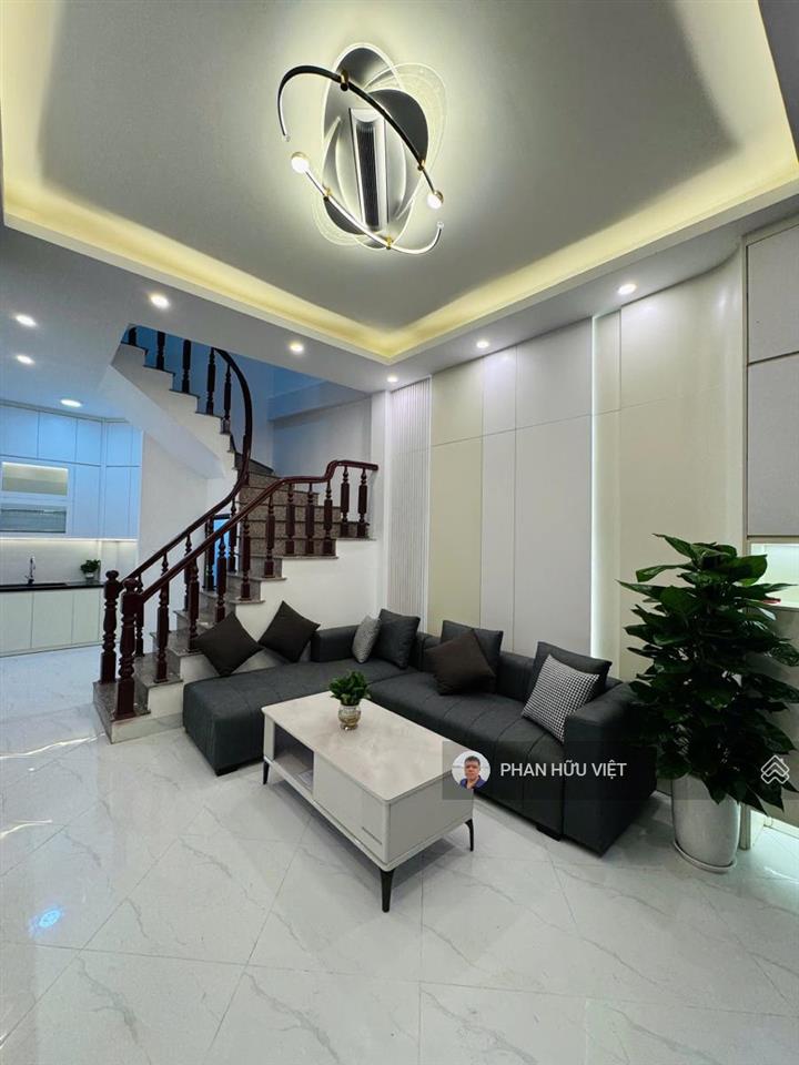Hoàng mai nhà đẹp full nội thất, 30m ra ô tô, ở kinh doanh 30,7m2 * 5 tầng, 8,3 tỷ