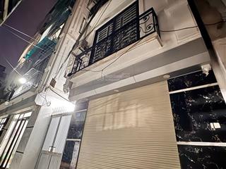 Bán nhà giáp bát  kim đồng, 35m2, 5 tầng, lô góc thoáng, gần phố, giá 10.2 tỷ có thương lượng