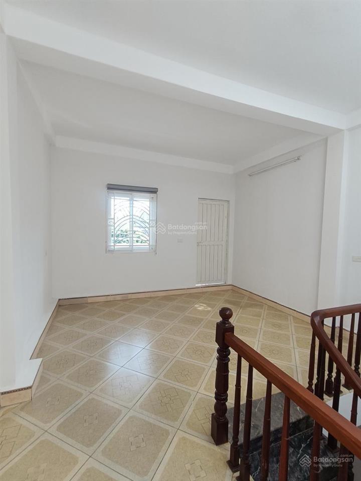 Bán nhà trương định  nguyễn đức cảnh, 30m2, 4 tầng, kinh doanh tốt, gần phố, giá 7.x tỷ