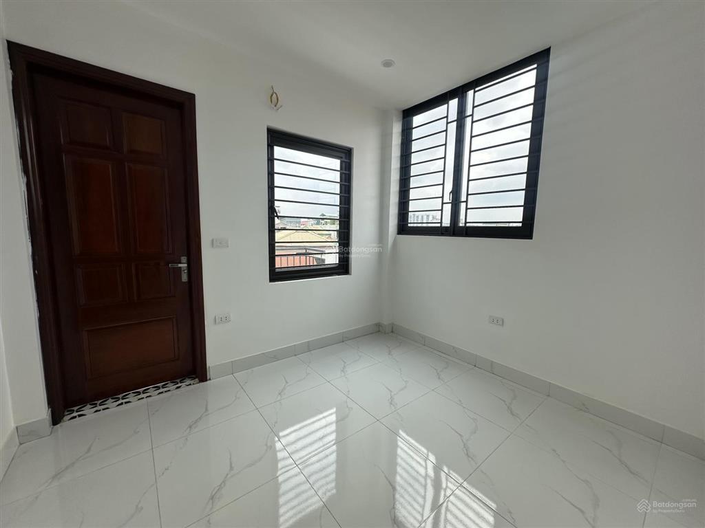 Trương định ô tô qua nhà, 2 thoáng, 5 tầng thang máy, kinh doanh, nhà mới 3 phòng ngủ, sđcc