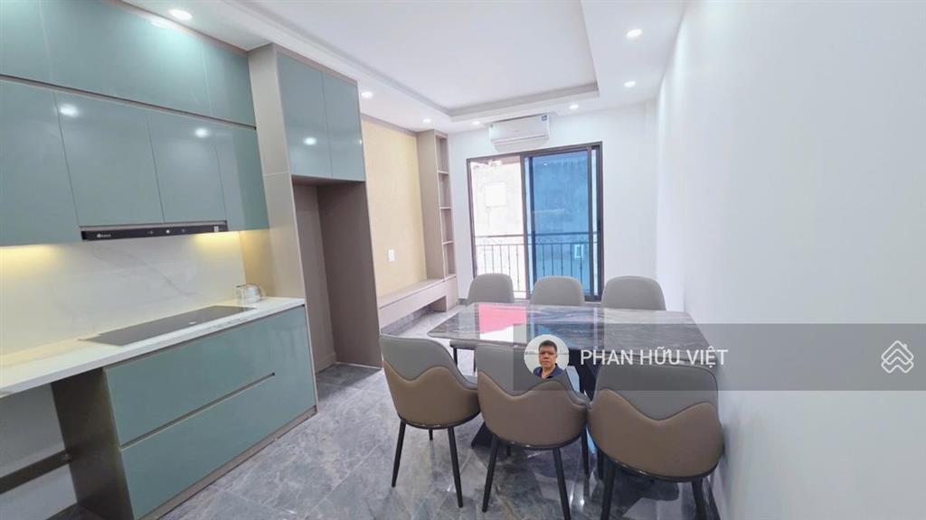 Lạc long quân gần hồ tây 32m thang máy nhà mới ở ngay 10,9 tỷ