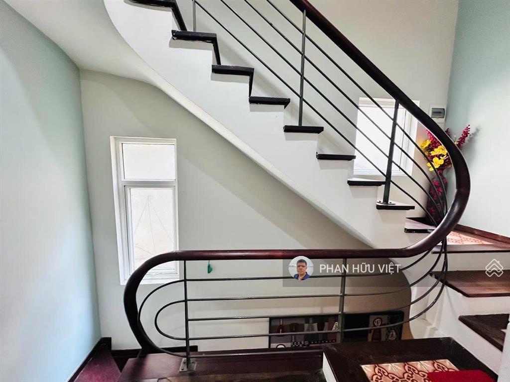 Bán nhà đặng thai mai tây hồ 72m2 lô góc 4 tầng, gần hồ tây