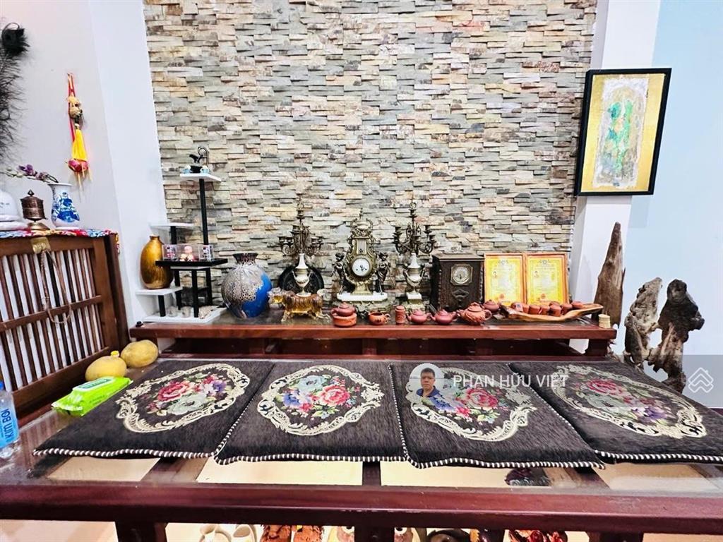 Đặng thai mai tây hồ 72m² lô góc 4 tầng vài bước ra hồ tây