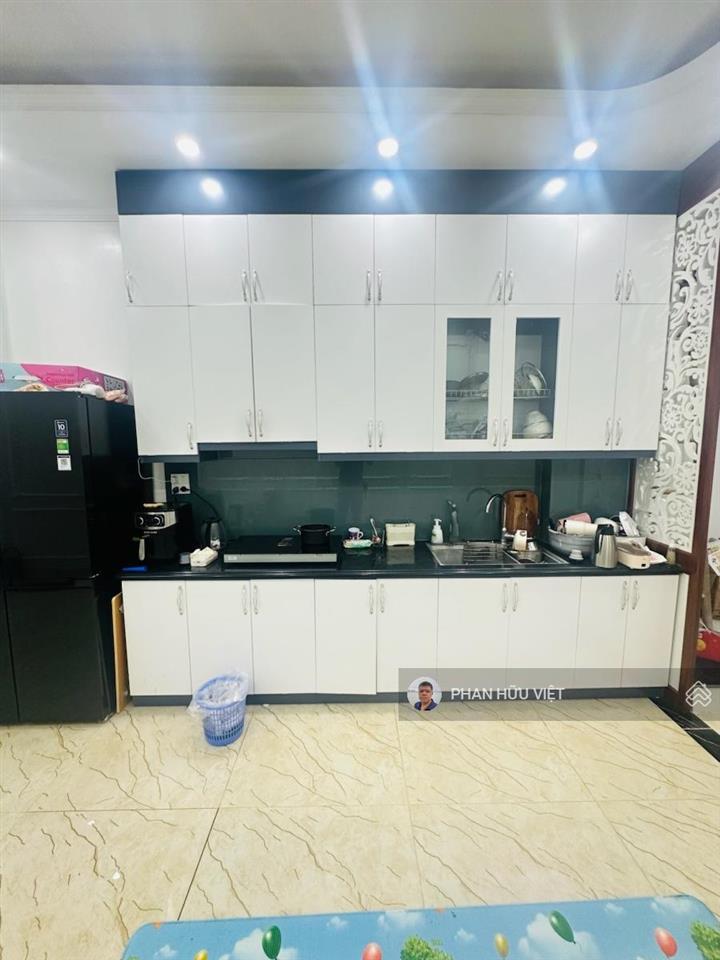 Bán nhà ngõ 66 võng thị tây hồ 42m 6 tầng thang máy