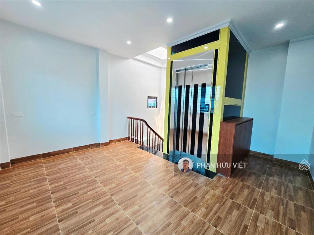 Bán nhà xuân đỉnh 32m2 6 tầng thang máy mới tinh sổ vuông pháp lý chuẩn giá 10.5 tỷ