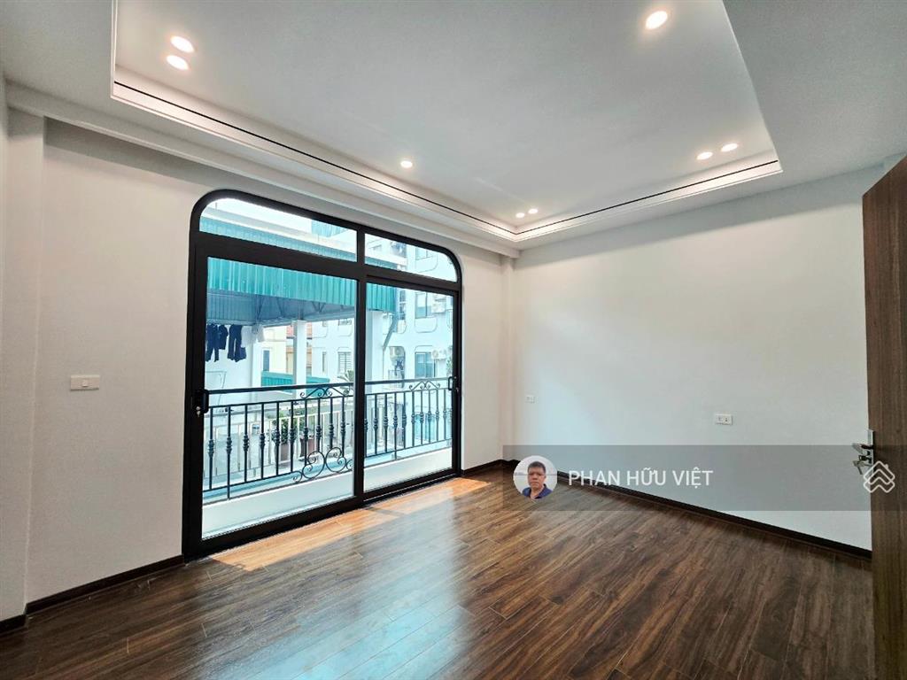 Bán nhà xuân đỉnh 32m2 6 tầng thang máy mới tinh sổ vuông pháp lý chuẩn giá 10.5 tỷ