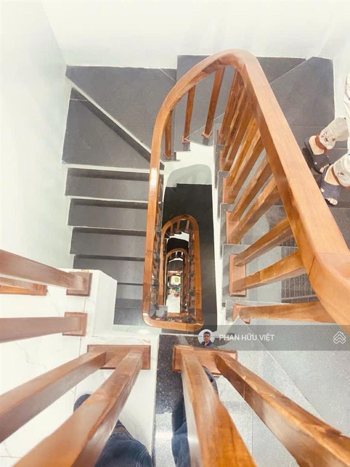 Bán nhà xuân đỉnh 34m2 5 tầng 4pn nhà mới dân xây độc lập 50m ra ô tô tránh giá 9.4 tỷ