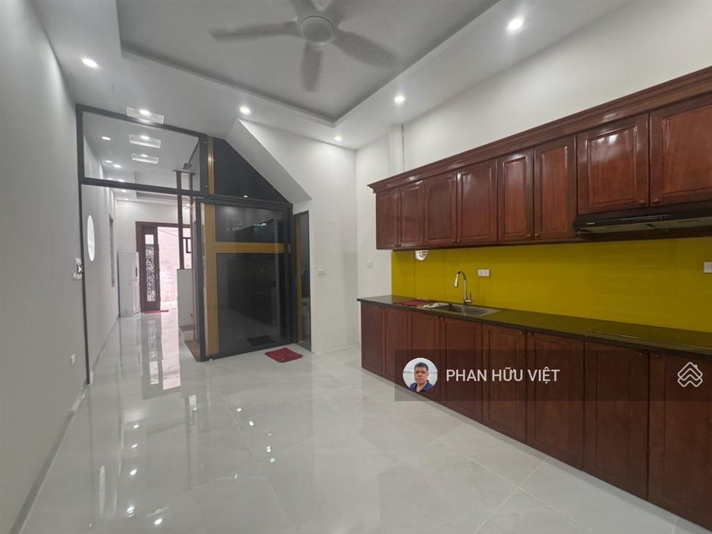 Bán nhà xuân đỉnh 54m2 4 tầng thang máy lô góc 3 thoáng sát phố sân rộng giá 14.5 tỷ