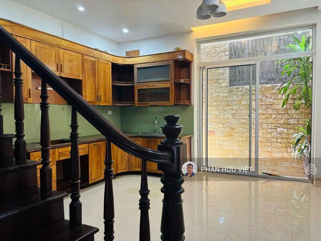 Bán nhà xuân đỉnh 58m2 4 tầng 4pn ngõ thông ngoại giao đoàn ô tô lùi cửa giá 10.6 tỷ