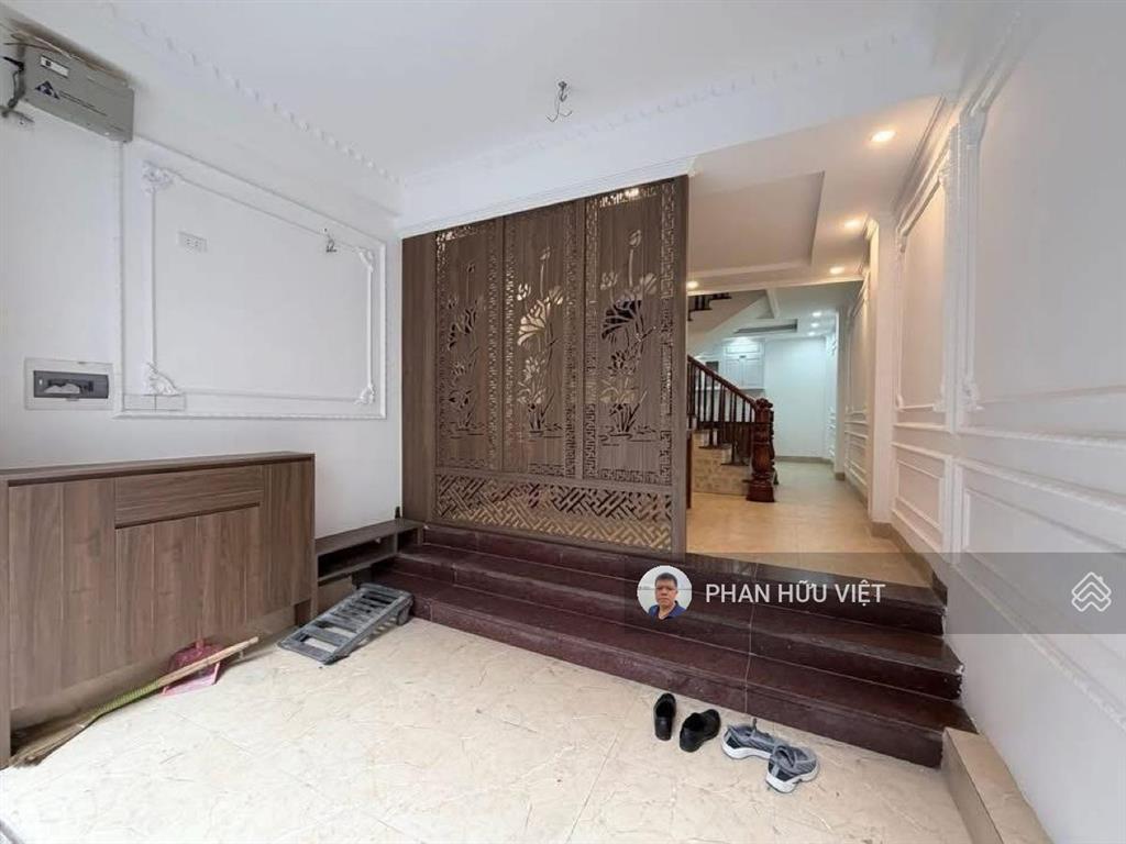 Bán nhà ngõ 89 lạc long quân tây hồ 35m2 6 tầng 8pn ngõ thông ô tô đỗ cửa giá 15 tỷ