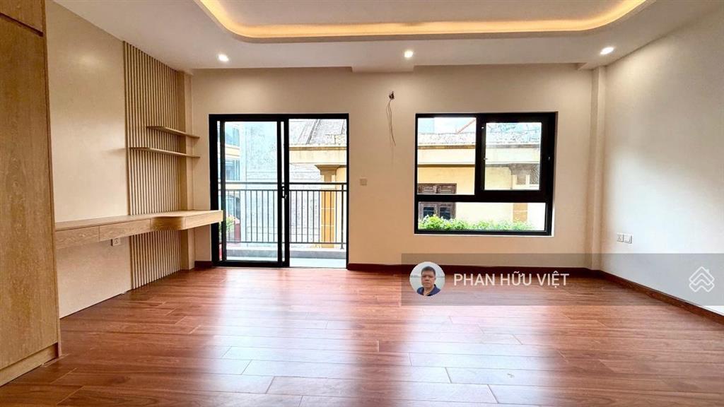 Bán nhà xuân đỉnh 40m2 6 tầng thang máy gara ô tô 7 chỗ sát ngoại giao đoàn giá 15.5 tỷ