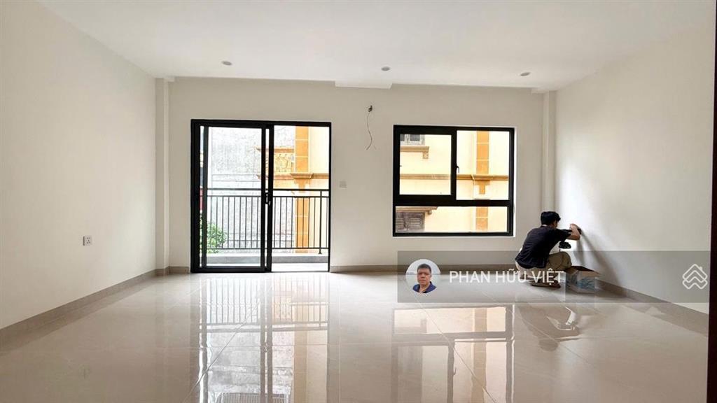 Bán nhà xuân đỉnh 40m2 6 tầng thang máy gara ô tô 7 chỗ sát ngoại giao đoàn giá 15.5 tỷ