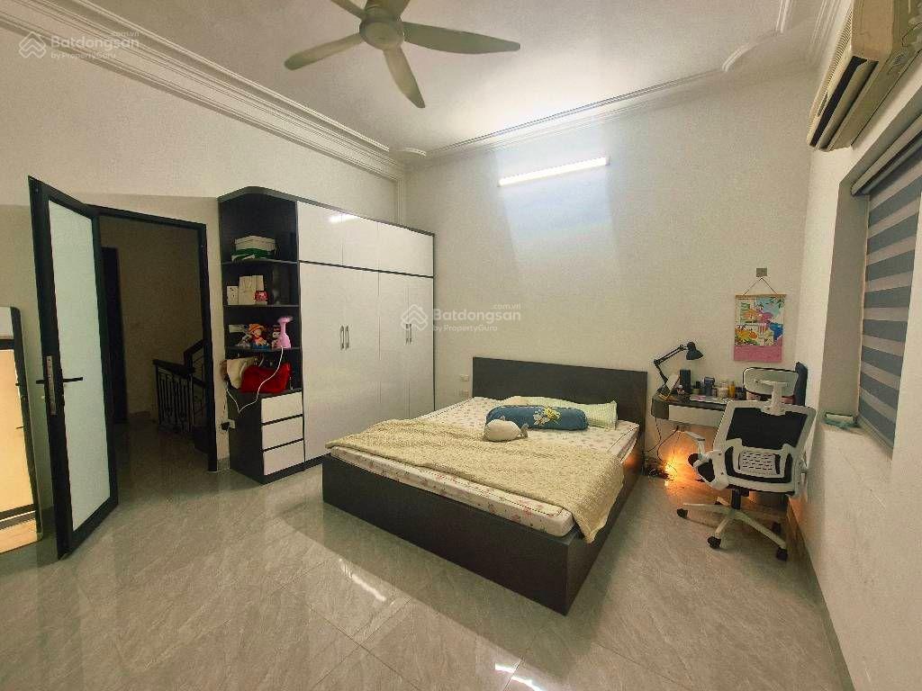 V.ip trần quanh diệuchỉ hơn 13 tỷdt 60m2 thoáng vĩnh viễnmới full nội thấtô tô gần nhàgần mặt